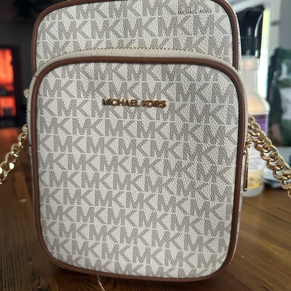 Michael Kors Beige and Gold Accent Bag - Picture 1 of 3